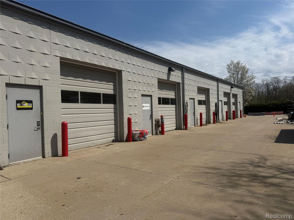 7194 Big Sky Drive 3, Groveland township