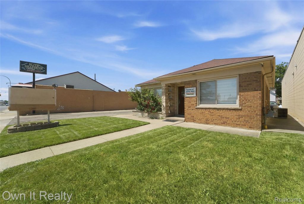 7247 Schaefer Road, Dearborn city