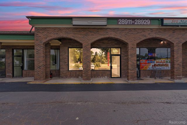 28919 7 Mile Road, Livonia