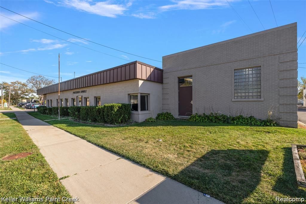 836 Woodward Heights, Ferndale city