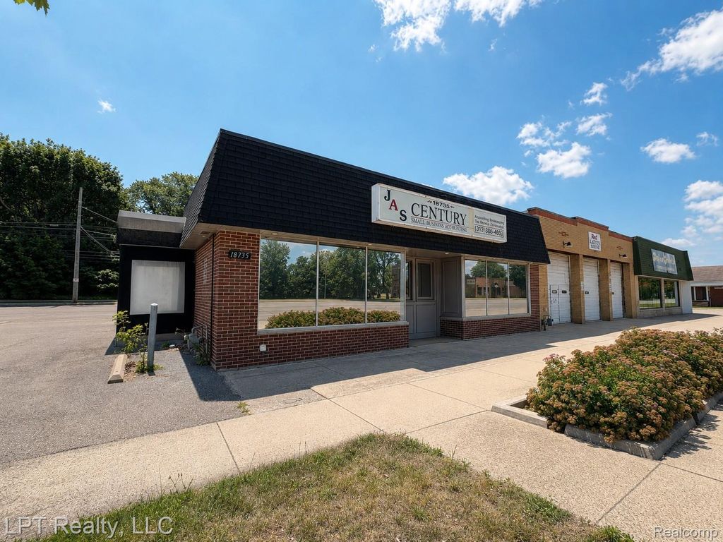 18735 Ecorse Road, Allen Park city