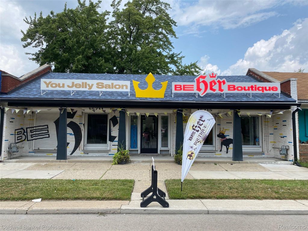 15711 E Warren Avenue, Detroit city