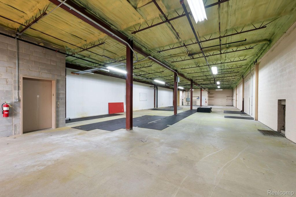 23208 Greatermack Avenue Unit B, St. Clair Shores city