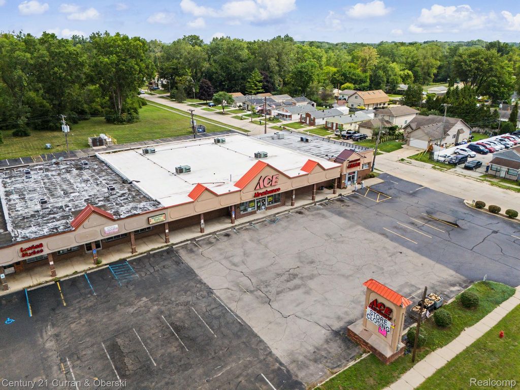 24630 Eureka Road, Taylor city