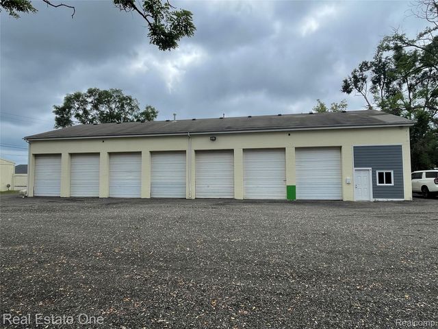 5433 Dixie Highway, Waterford