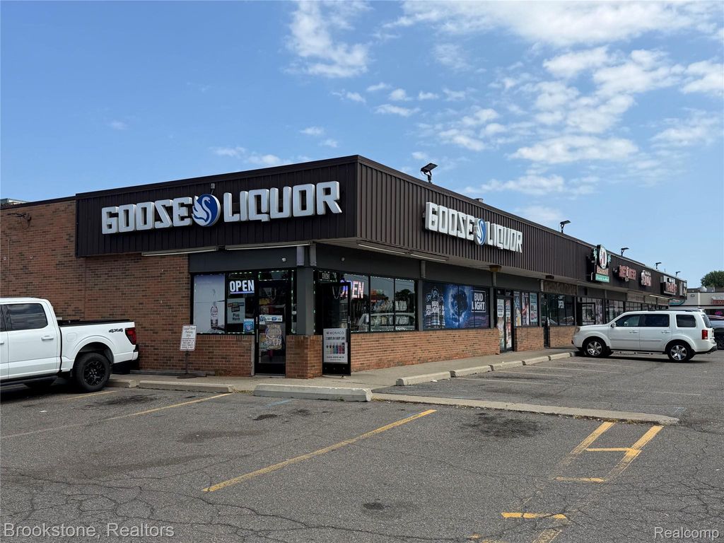 4043 17 Mile Road, Sterling Heights city