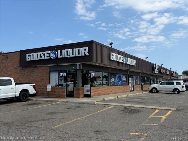 4043 17 Mile Road, Sterling Heights