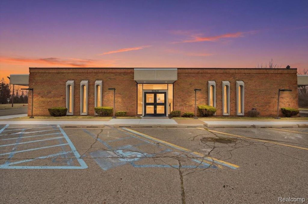 10421 Middlebelt Road, Romulus city