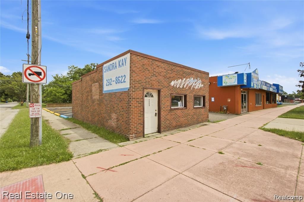 4809 S Beech Daly Street, Dearborn Heights city
