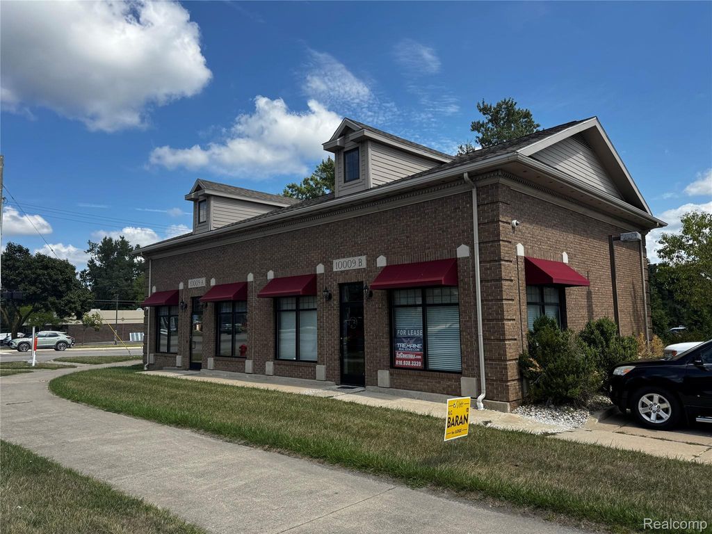 10009 S Saginaw Street B, Grand Blanc charter township