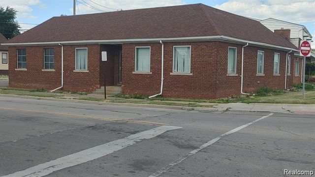 1336 Southfield Road, Lincoln Park