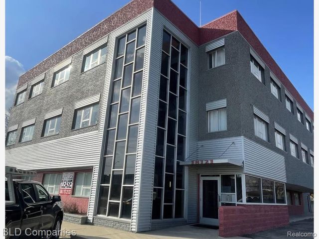 18121 E 8 Mile Road 301, Eastpointe