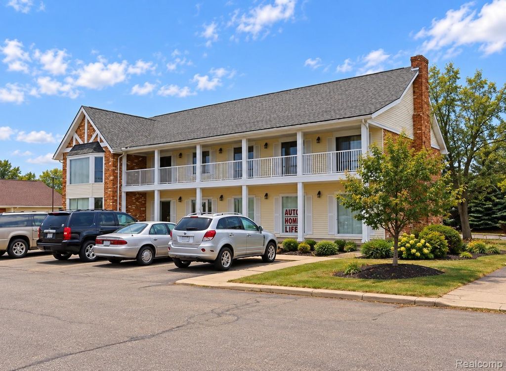 8445 S Saginaw Street 300, Grand Blanc charter township