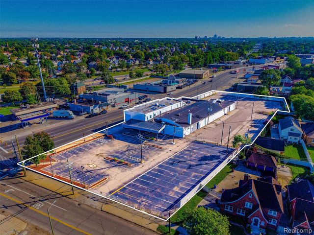 8209 Michigan Avenue, Detroit