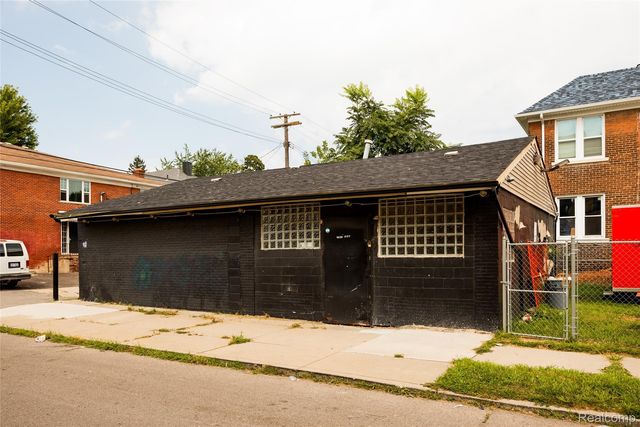 8030 Pitt Street, Detroit