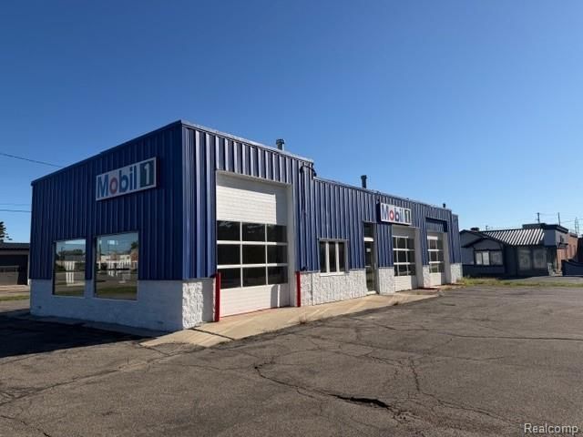 4013 E Atherton Road, Burton
