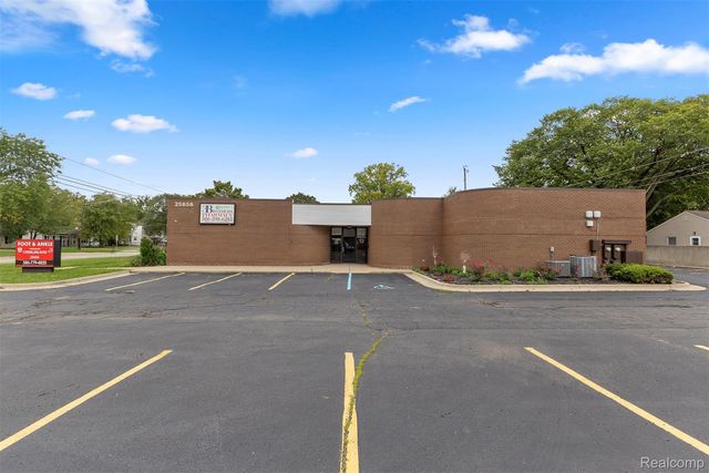 25656 Schoenherr Road, Warren