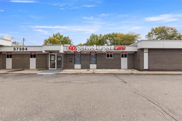 37380 Glenwood Road, Westland