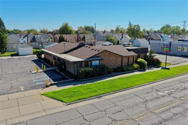 6246 Chase Road, Dearborn