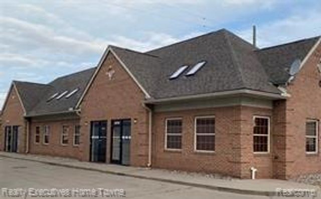 50706 Van Dyke Ave, Shelby Twp