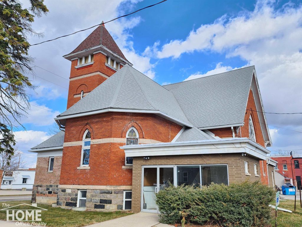 230 N Woodworth St, Corunna city