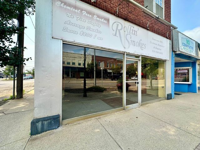 201 W Main St, Owosso