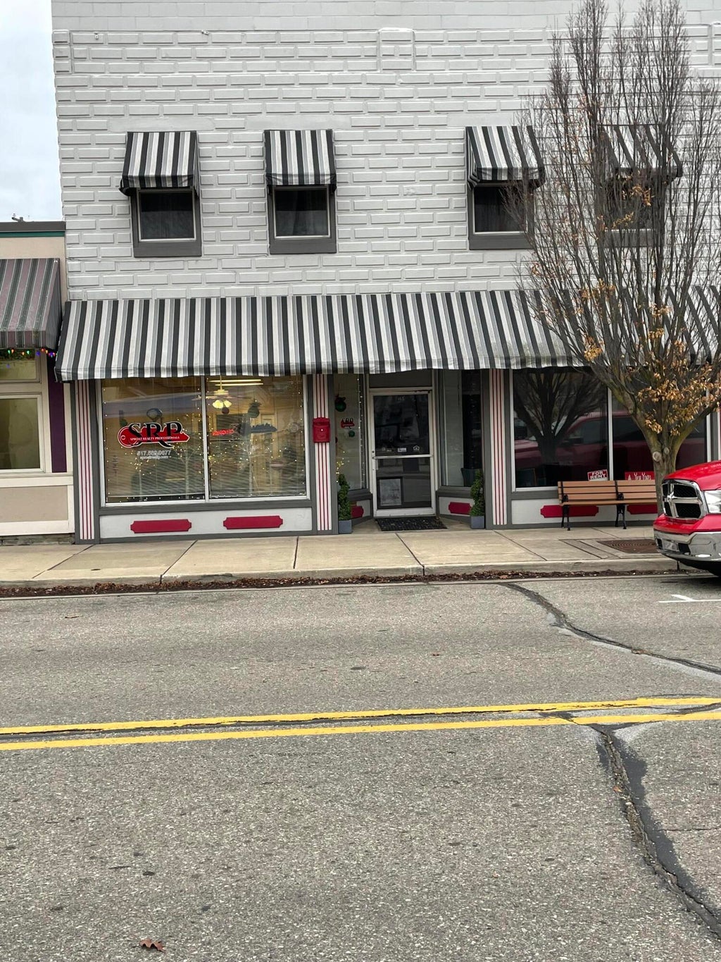 163 S Main Street Unit: A, Leslie city