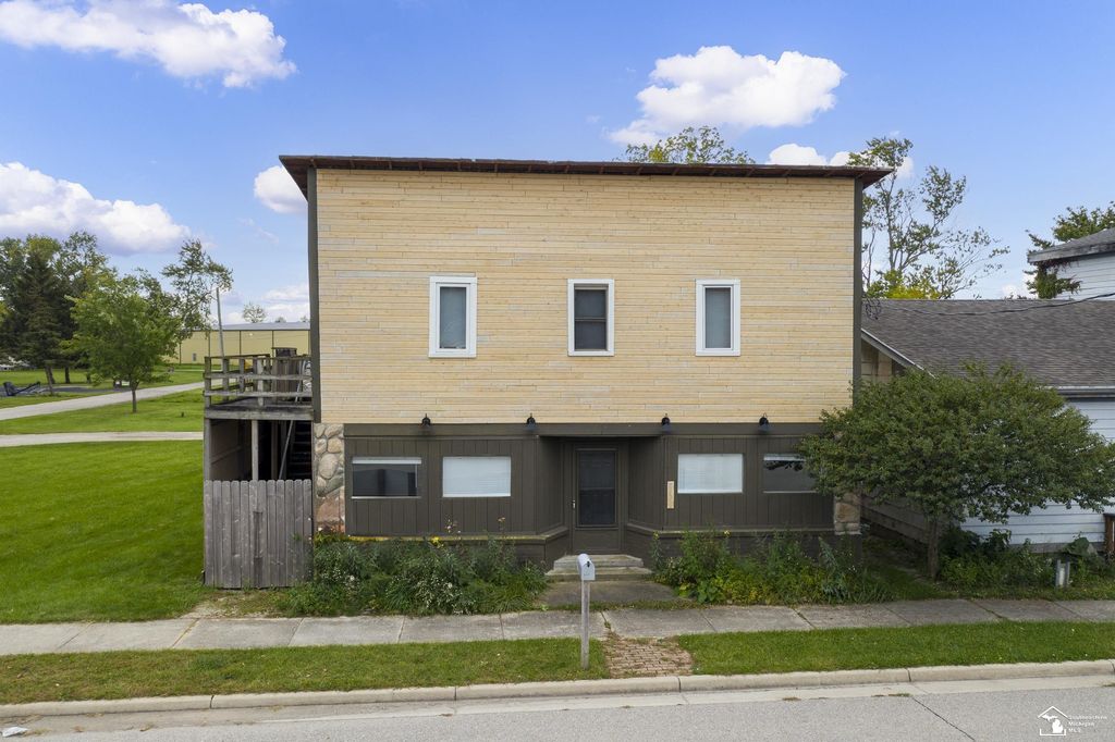 8449 Brown St, Unknown City