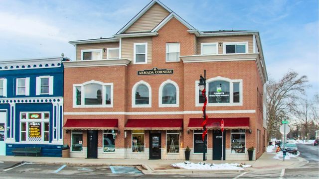 23089 E Main St, Armada