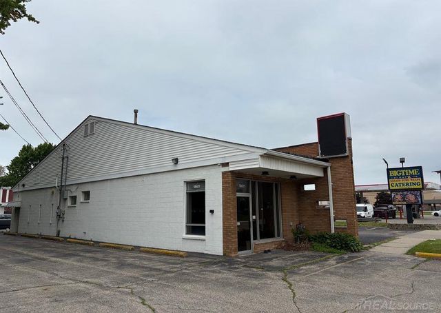 18601 15 Mile Rd, Clinton Township
