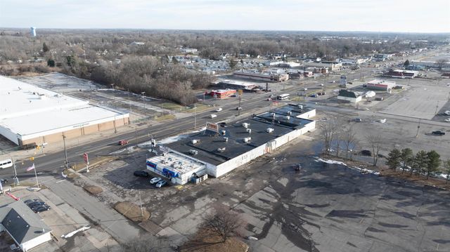 3316-3410  S Dort  Hwy, Flint