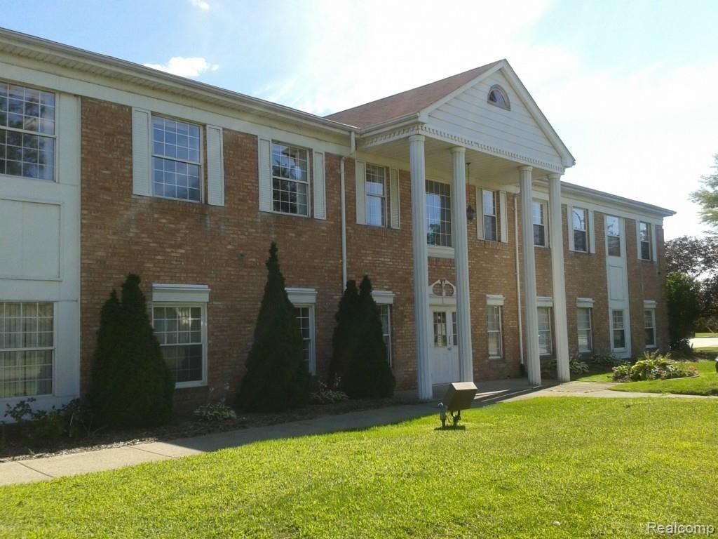 12434 12 Mile Road Rd, Warren city