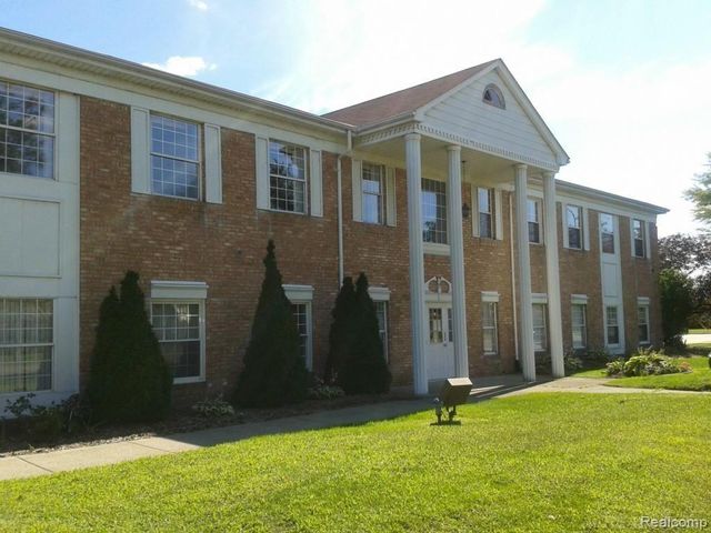 12434 12 Mile Road Rd, Warren