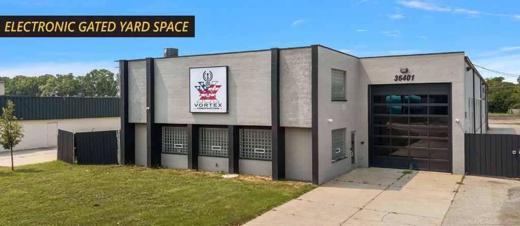 36401 Groesbeck Hwy, Clinton charter township