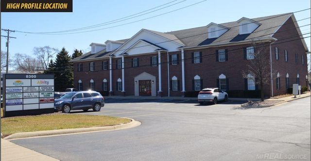 8300 Hall Rd, Shelby Twp