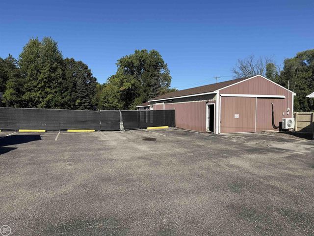 48995b Gratiot Ave, Chesterfield Twp