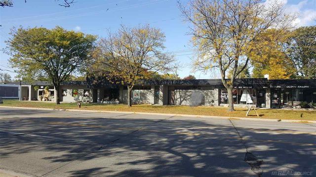 21509 Harper Ave, Saint Clair Shores