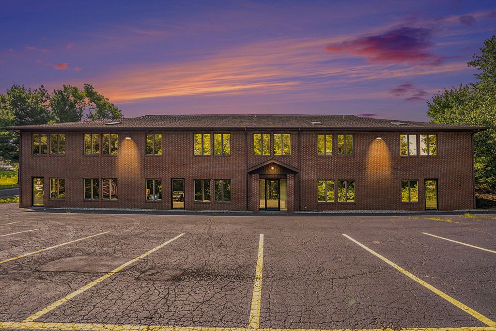 13464 Preston Drive, Marshall township