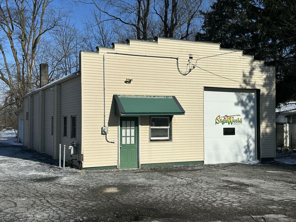 14947 W Michigan Avenue, Marshall township