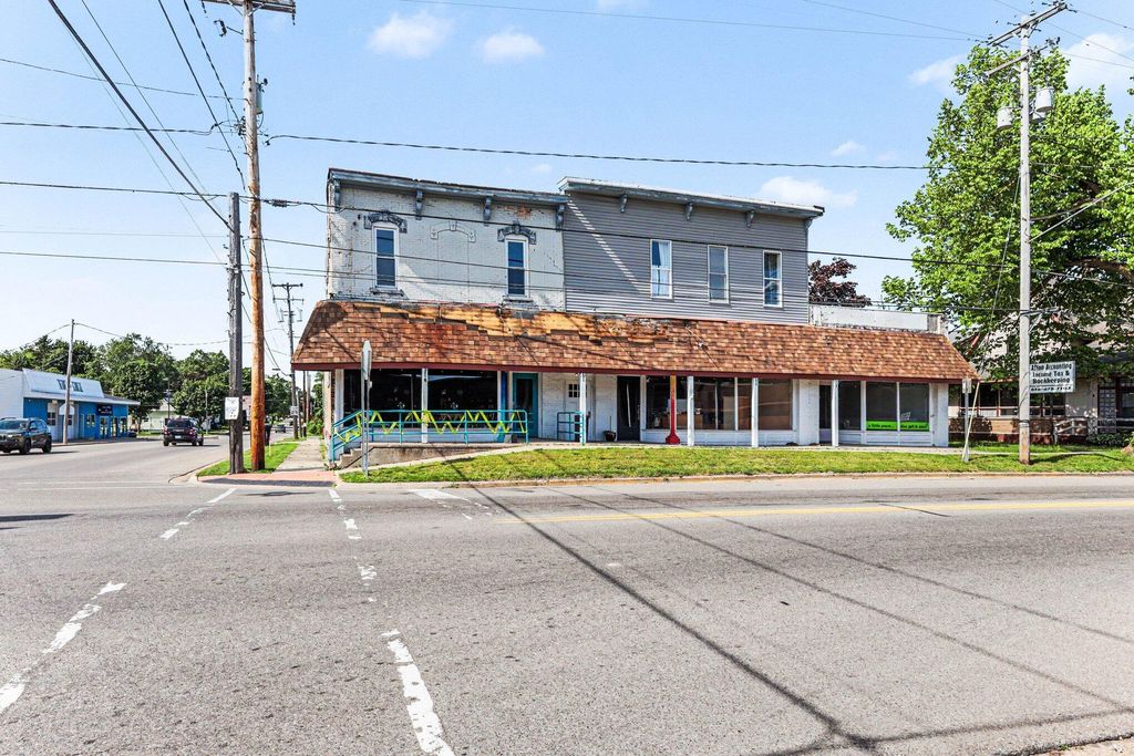 7 E Muskegon Street Unit: B, Kent City village