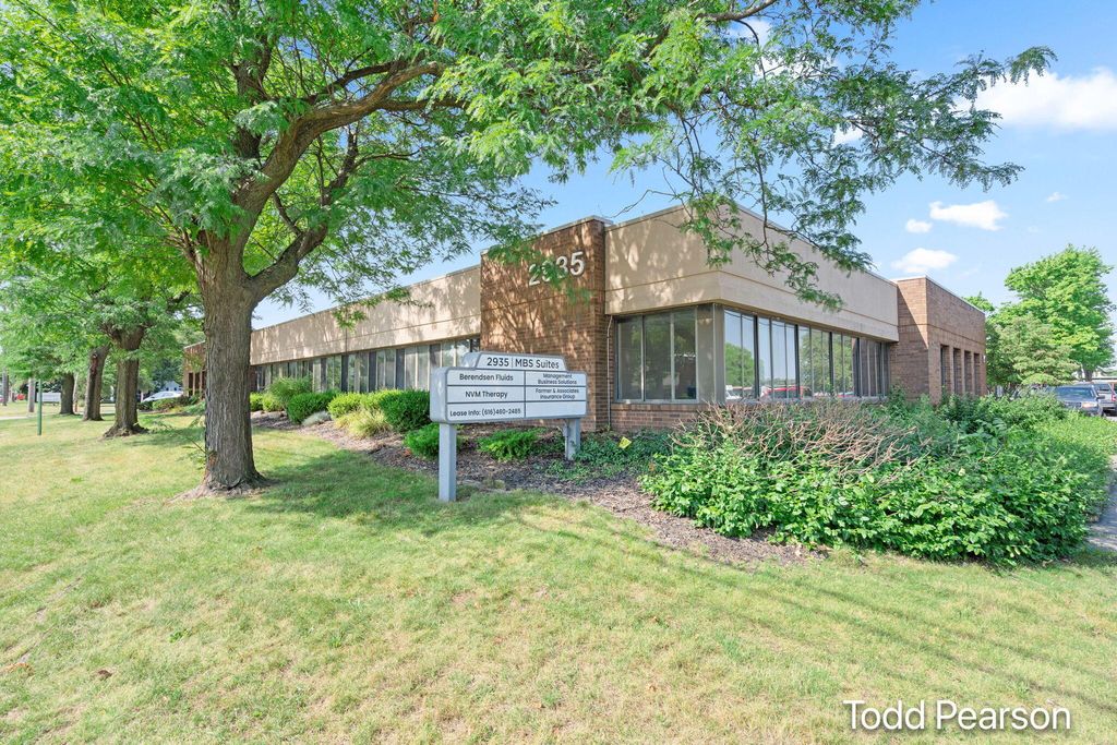 2935 Buchanan Avenue Sw, Wyoming city