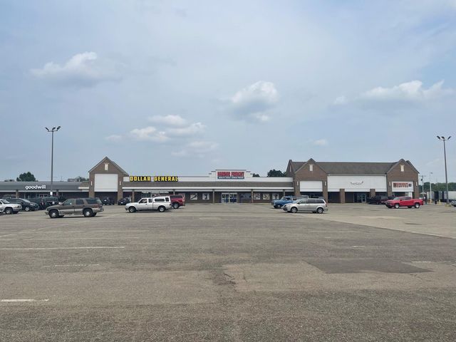 203 N Us-131 Highway Unit: Suite 221, Three Rivers