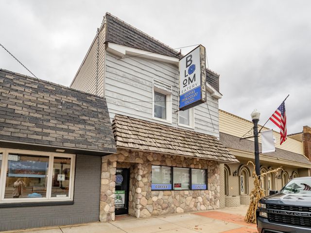 137 N Main Street, Plainwell