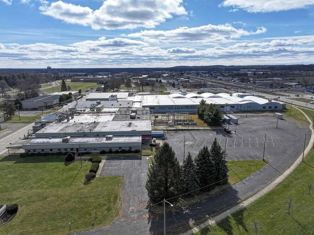 111 Day Drive, Three Rivers city