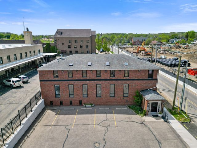137 N Park Street Unit: 101a, Kalamazoo