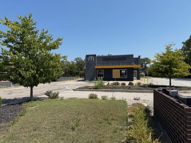 4661 Red Arrow Highway, Stevensville
