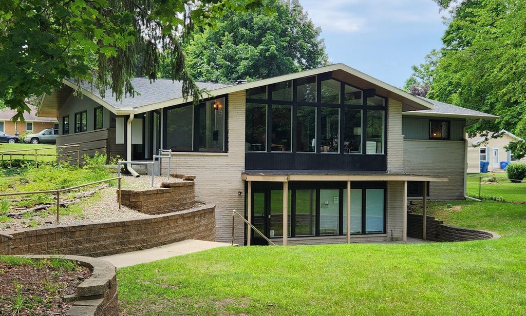 3125 W Main Street Unit: 5, Kalamazoo city