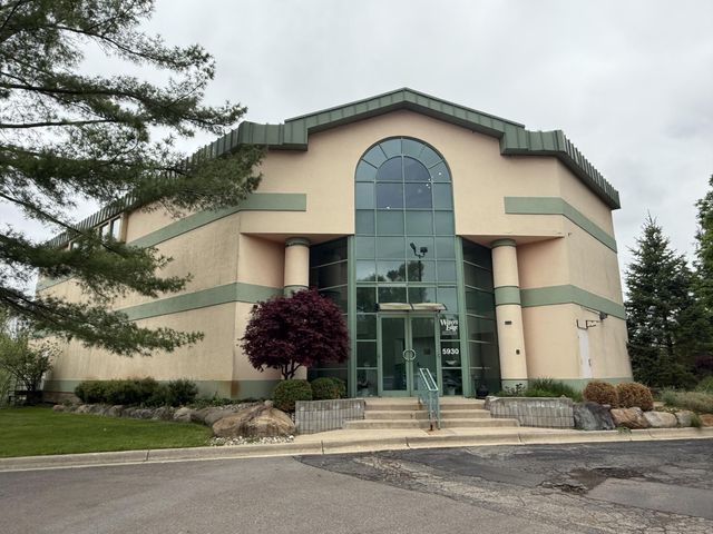 5930 Lovers Lane Unit: L1, Portage