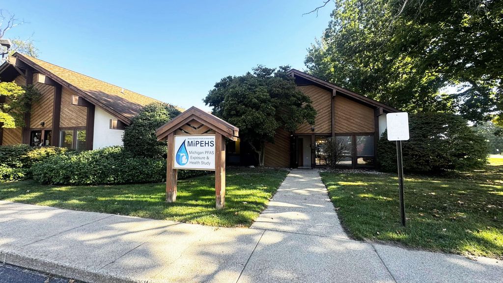 2323 Gull Road Unit: C-2, Kalamazoo charter township