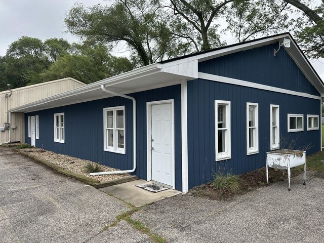 4333 Red Arrow Highway Unit: B, Stevensville
